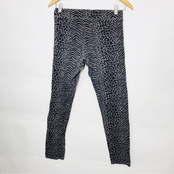 Victoria’s Secret PINK cheetah leopard gray leggings tights size medium - Picture 2 of 4